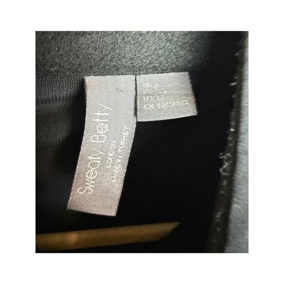 Sweaty Betty Fast Lane Running Zip Up Workout Jacket in Black Sz. 12 - Picture 5 of 7